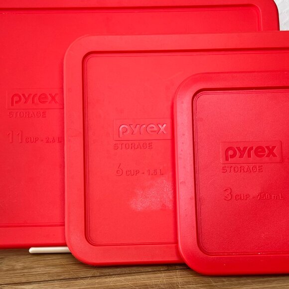 Pyrex 6pc rectangle glass storage with lids - Picture 6 of 6